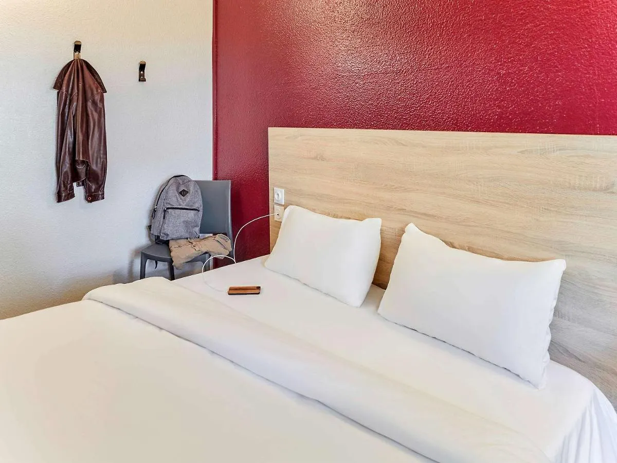 Hotel hotelF1 Aix En Provence Sainte Victoire Meyreuil Francia