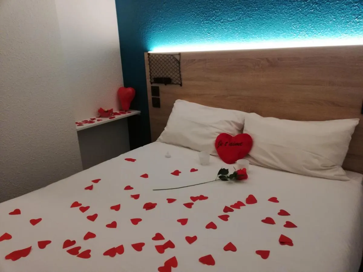 Hotel Hotelf1 Aix En Provence Sainte Victoire Meyreuil
